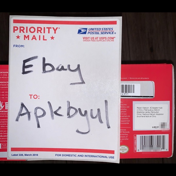 NEW Nintendo Switch Console 32GB V2 red Joy-con - Picture 5 of 6